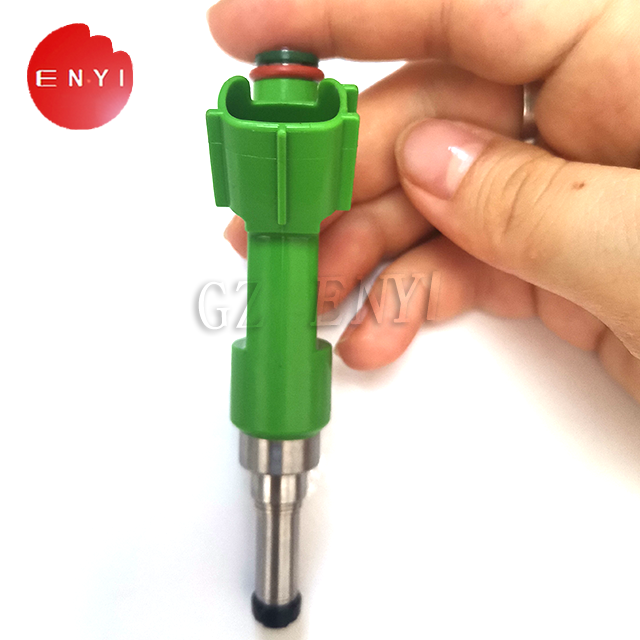 Suitable for Toyota Highlander Camry injector fuel injector auto parts 23250-0V010