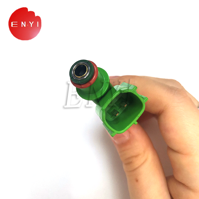Suitable for Toyota Highlander Camry injector fuel injector auto parts 23250-0V010
