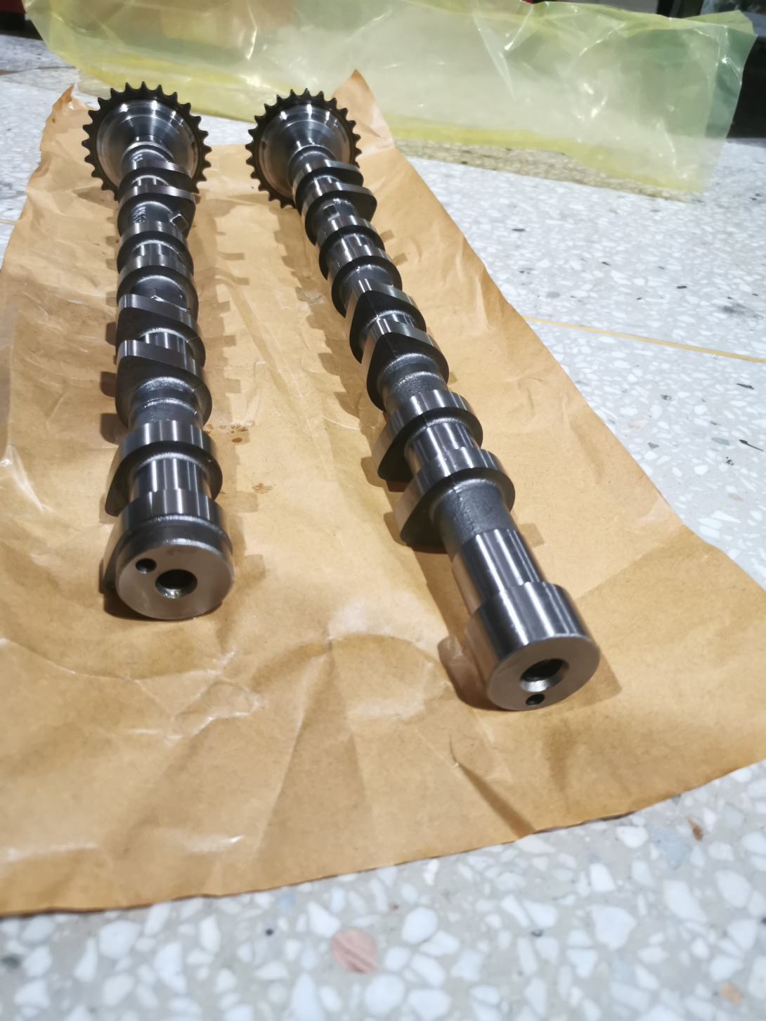 Camshaft for HYUNDAI G4EE IN/EX
