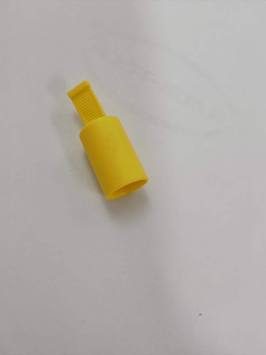 ‌Pull-tab cap‌