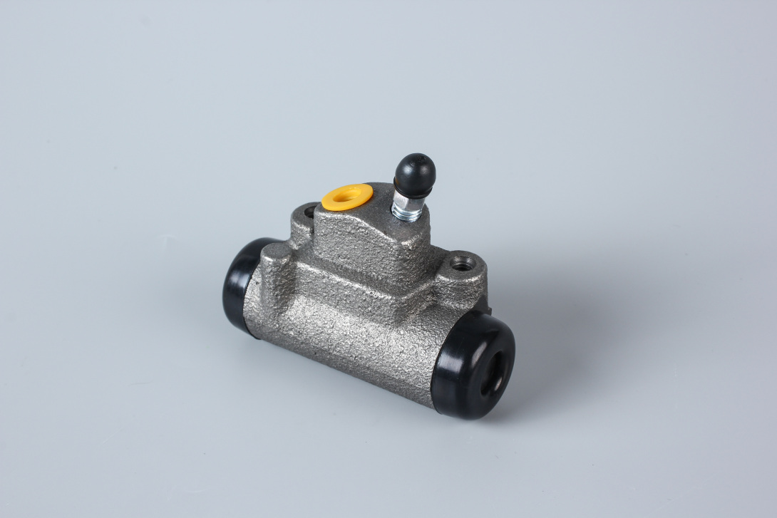 BRAKE MASTER CYLINDER