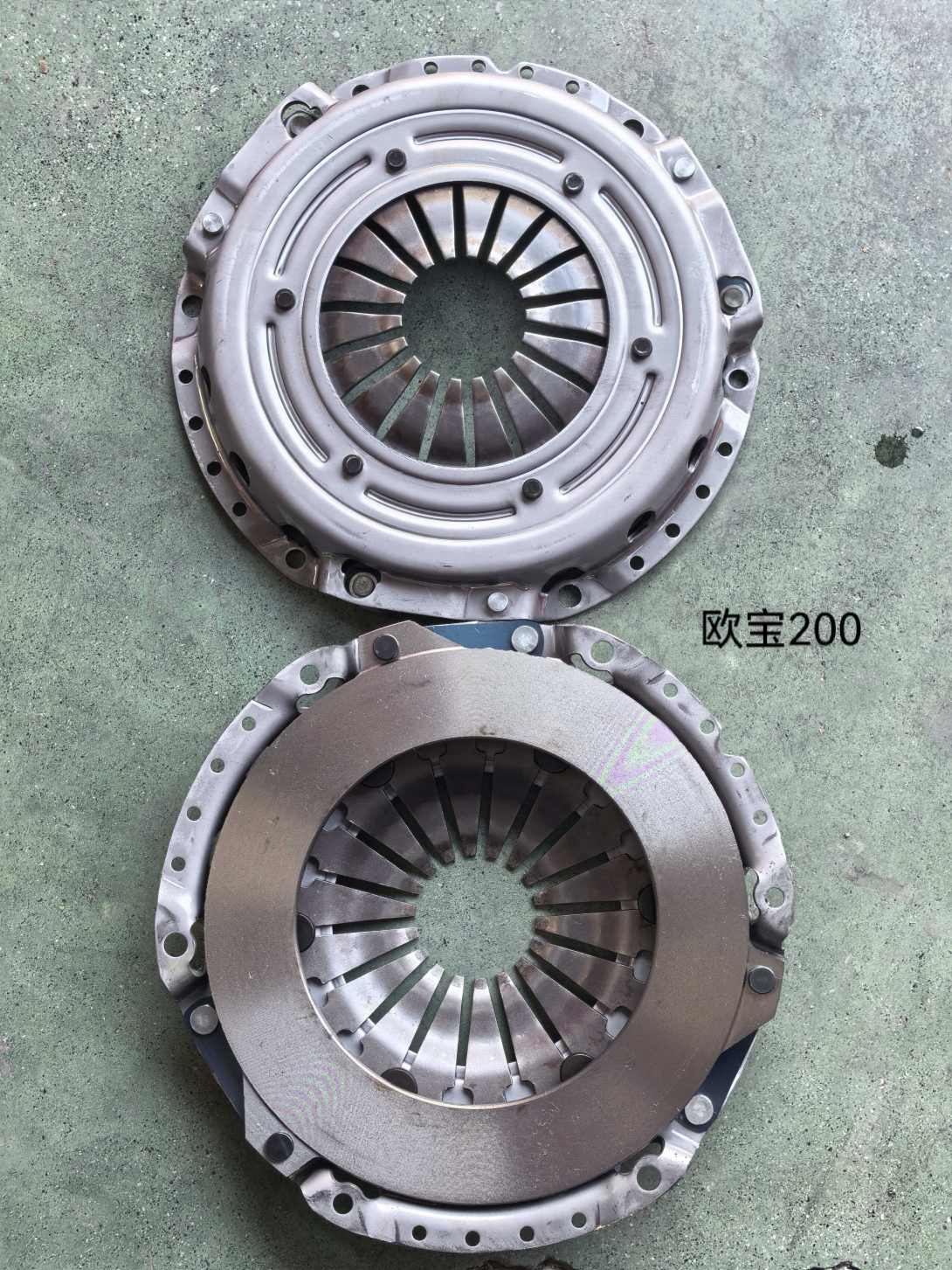 Clutch pressure plate