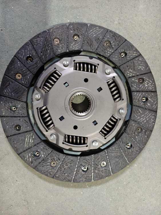 Mercedes-Benz clutch disc; Mercedes-Benz clutch plate