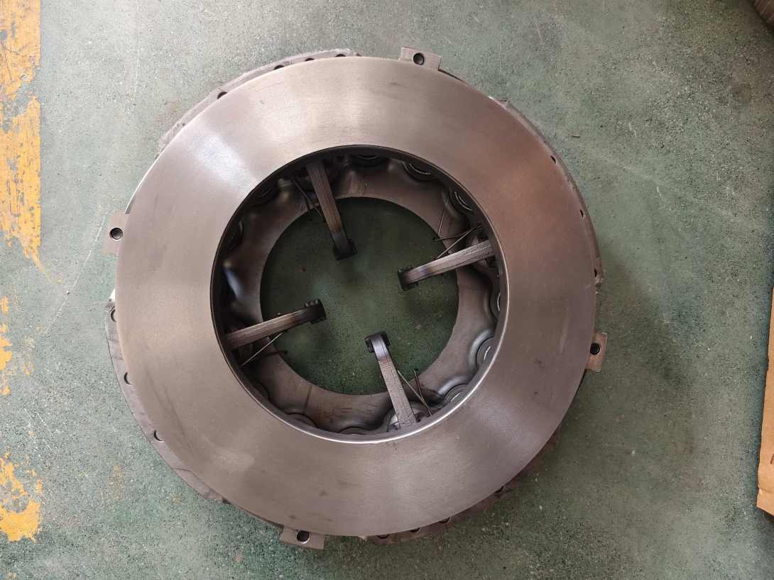 Truck clutch pressure plate