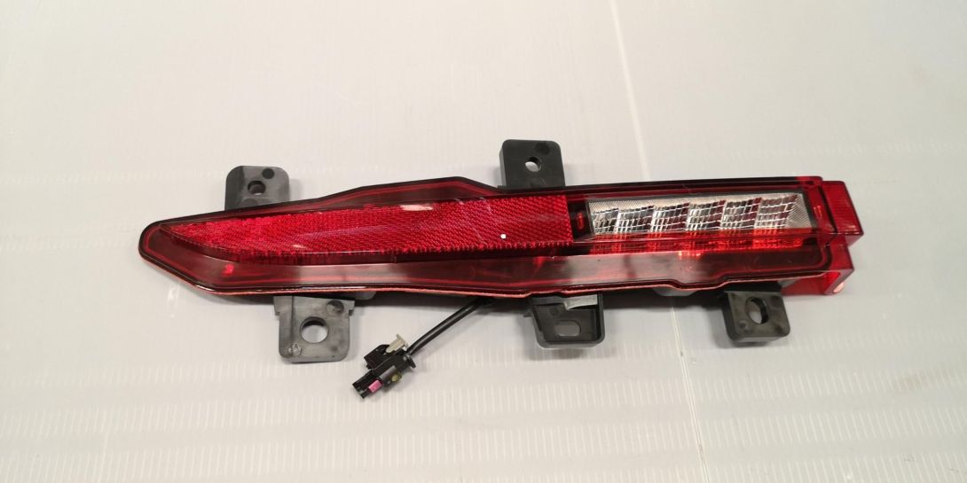 Right Rear Fog Light