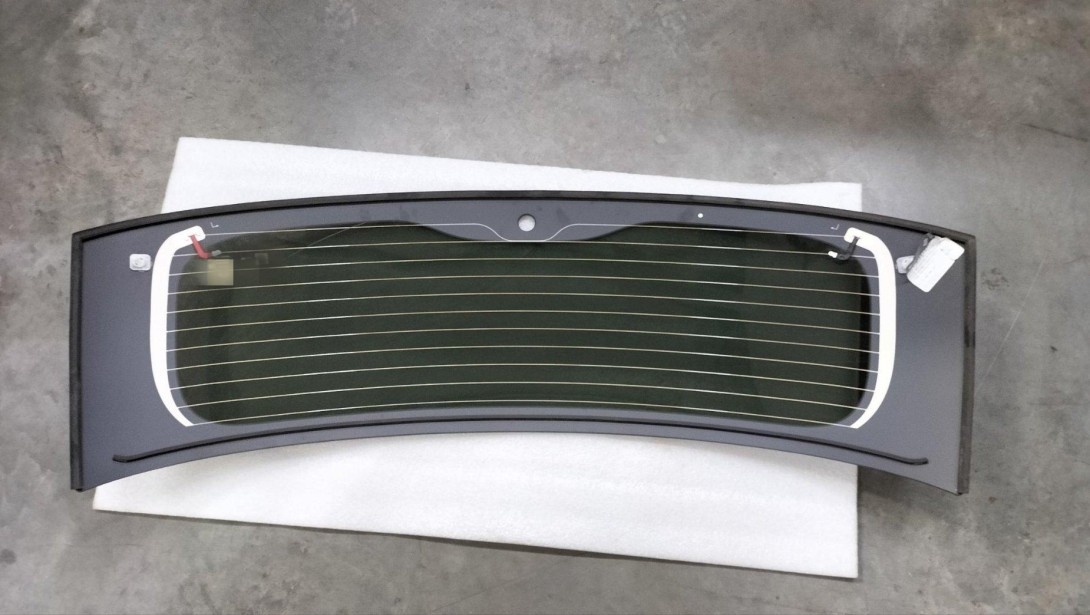 Trunk Lid Glass Assembly