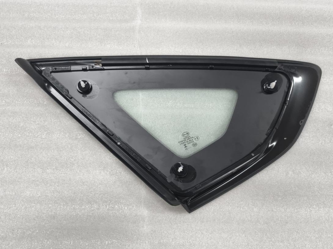 Left & Right Rear Side Body Glass Assembly