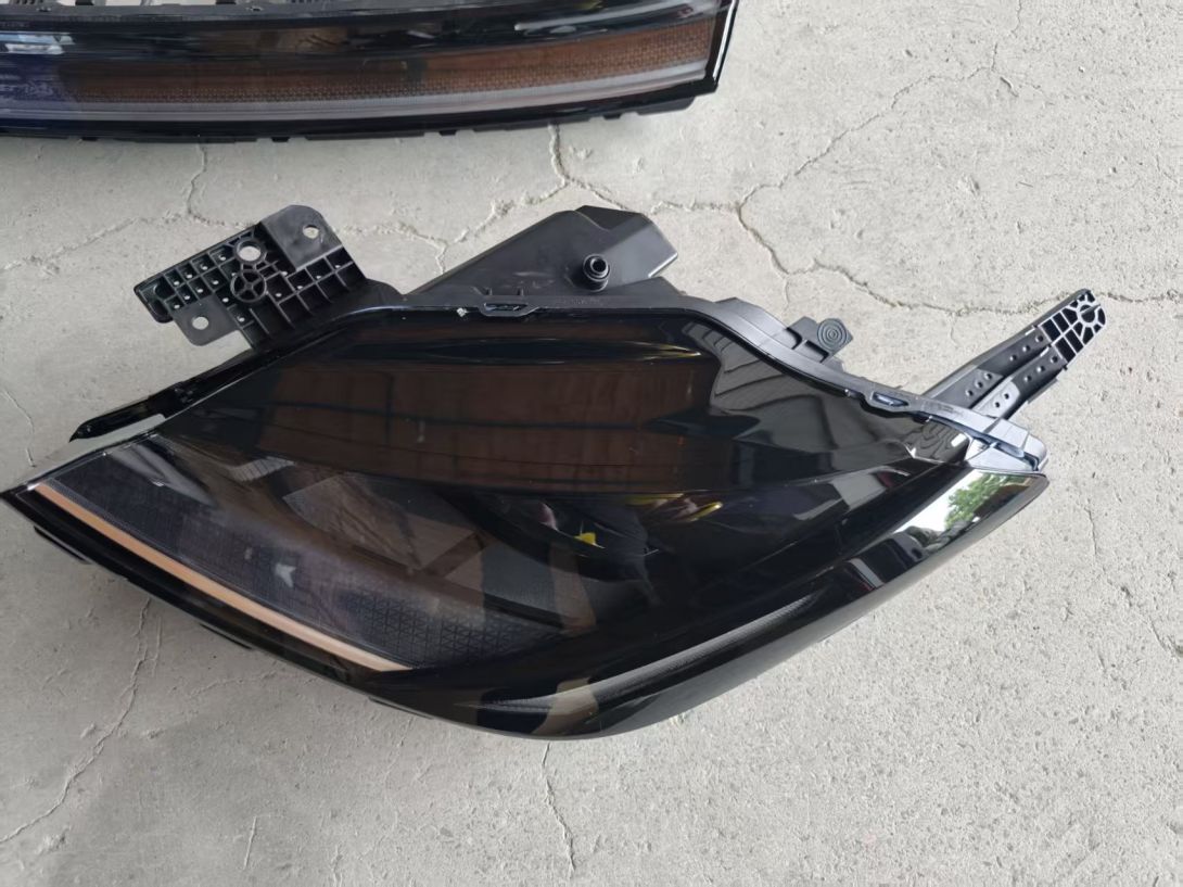 Extreme Fox T1 Headlight Assembly