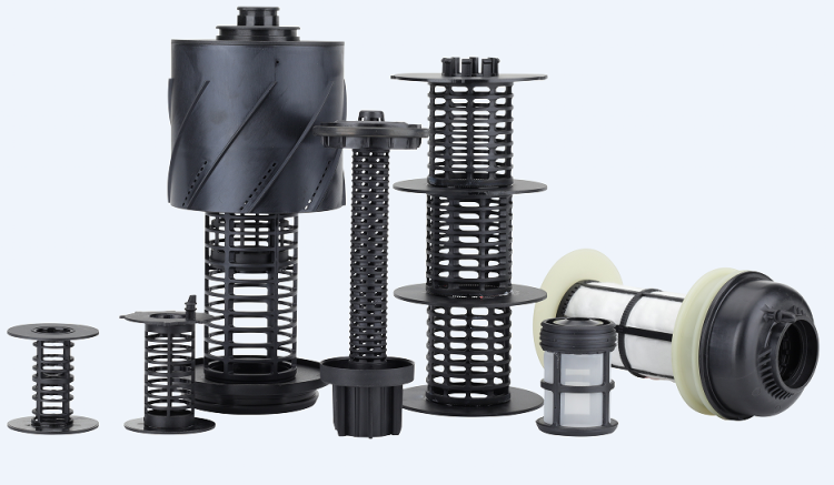 Filter plastic component