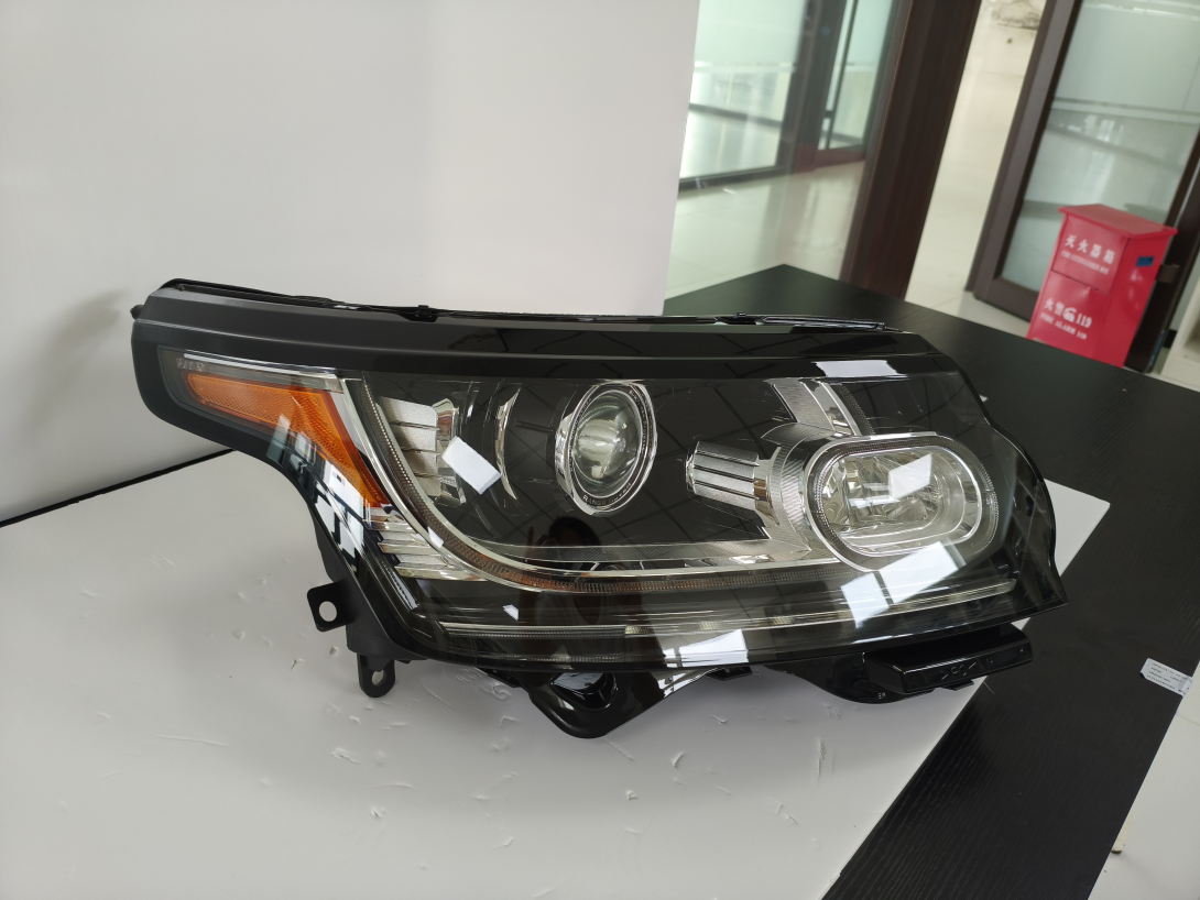 Land Rover Range Rover Sport Xenon Headlight Assembly